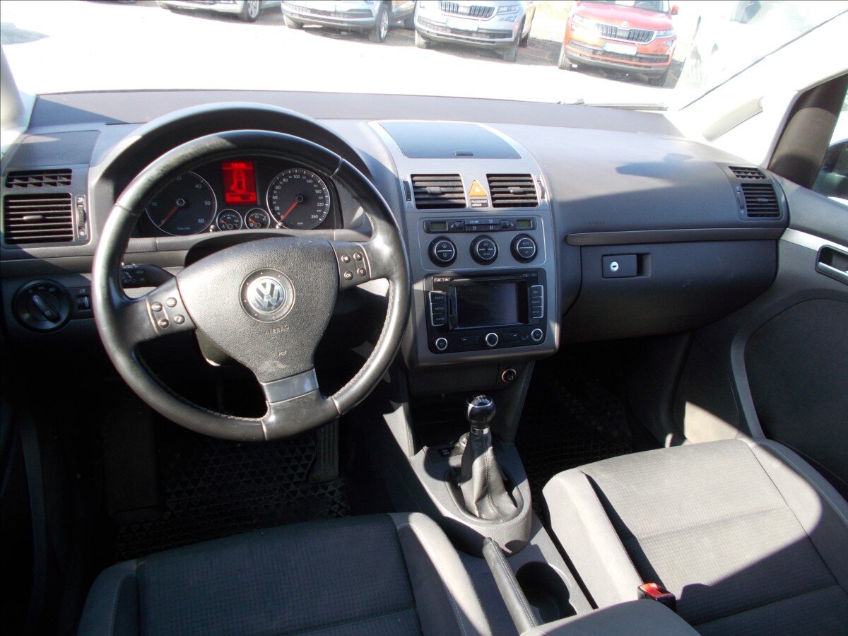 Volkswagen Touran MPV 1,9 l 77 kw