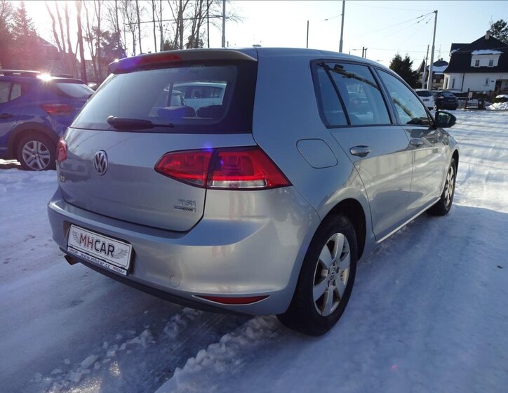 Volkswagen Golf Kombi 1,2 l 77 kw