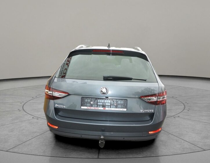 Škoda Superb Kombi 2,0 l 140 kw