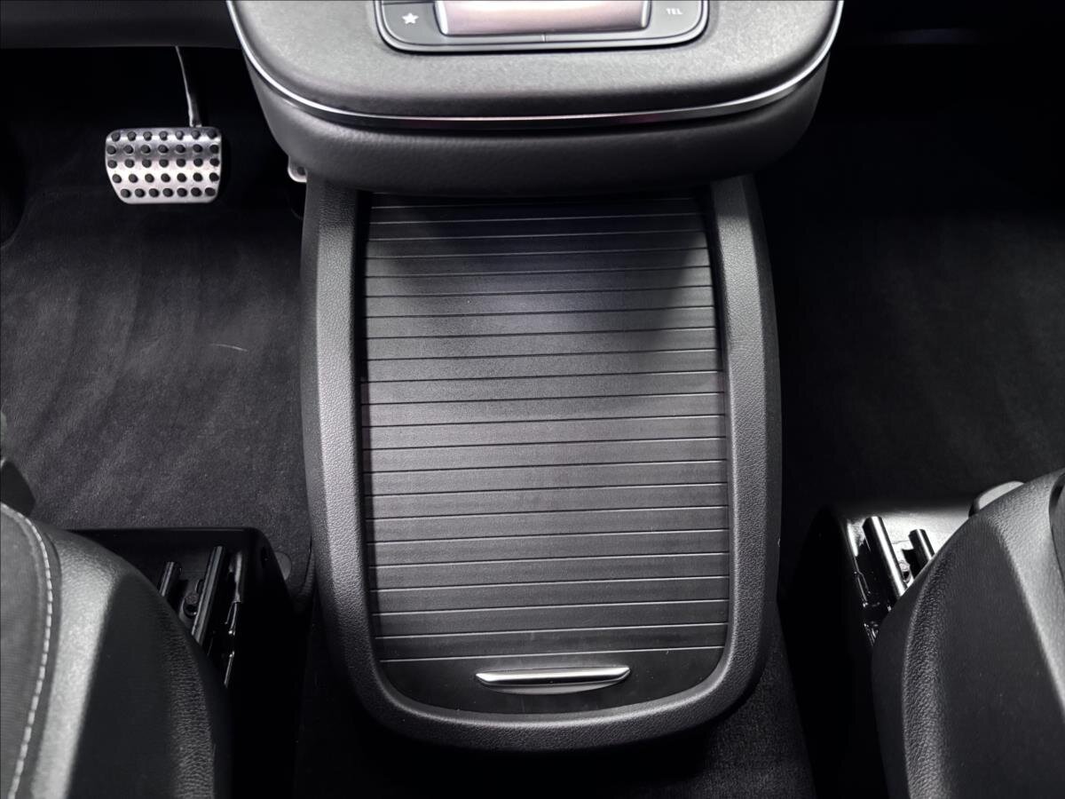 Mercedes-Benz Třídy V Kombi 2,0 l 174 kw