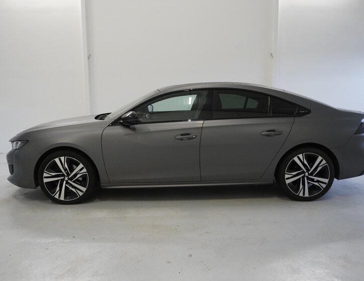 Peugeot 508 Liftback 1,6 l 165 kw