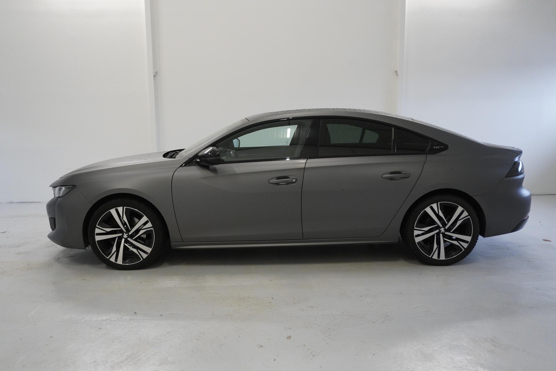 Peugeot 508 Liftback 1,6 l 165 kw