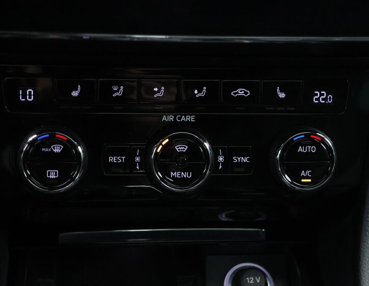 Škoda Superb Liftback 1,8 l 132 kw