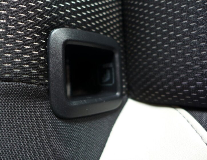 Volkswagen T-Roc SUV / Terénní 2,0 l 110 kw