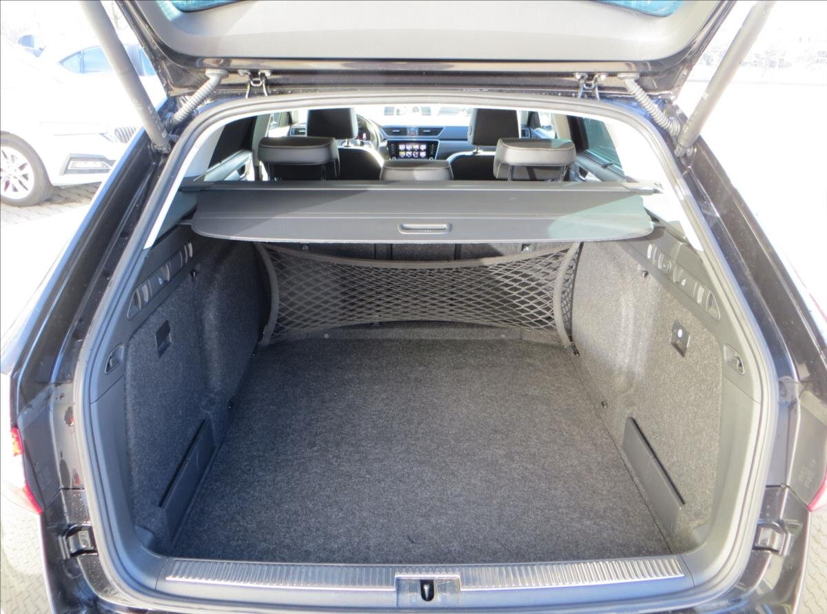 Škoda Superb Kombi 2,0 l 110 kw