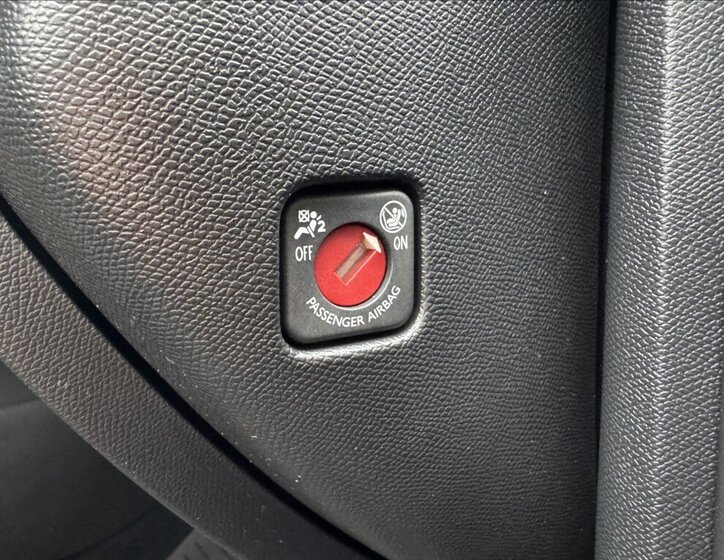 Peugeot 308 Kombi 1,5 l 96 kw