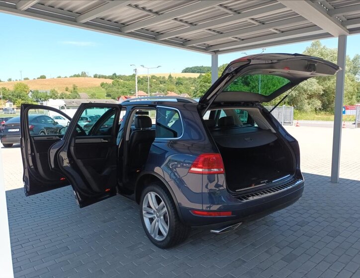 Volkswagen Touareg SUV / Terénní 3,0 l 176 kw