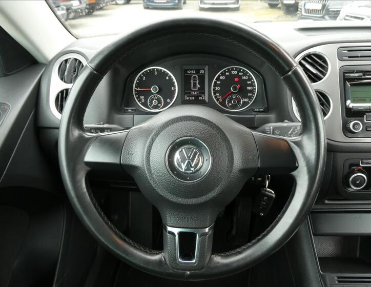 Volkswagen Tiguan 30