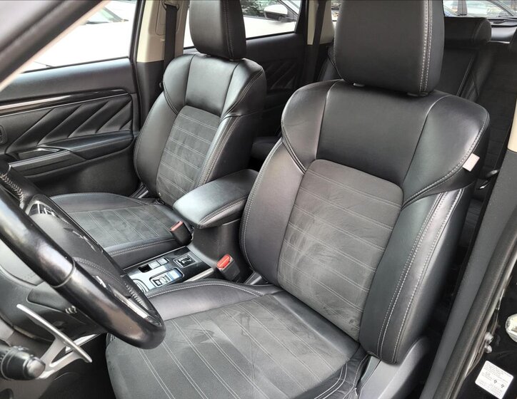 Mitsubishi Outlander 8