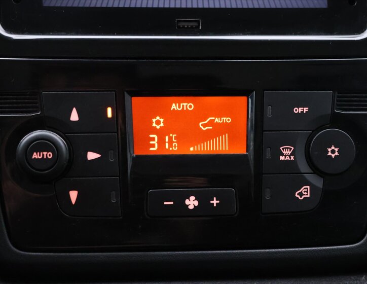 Citroën Jumper Skříň 2,2 l 103 kw