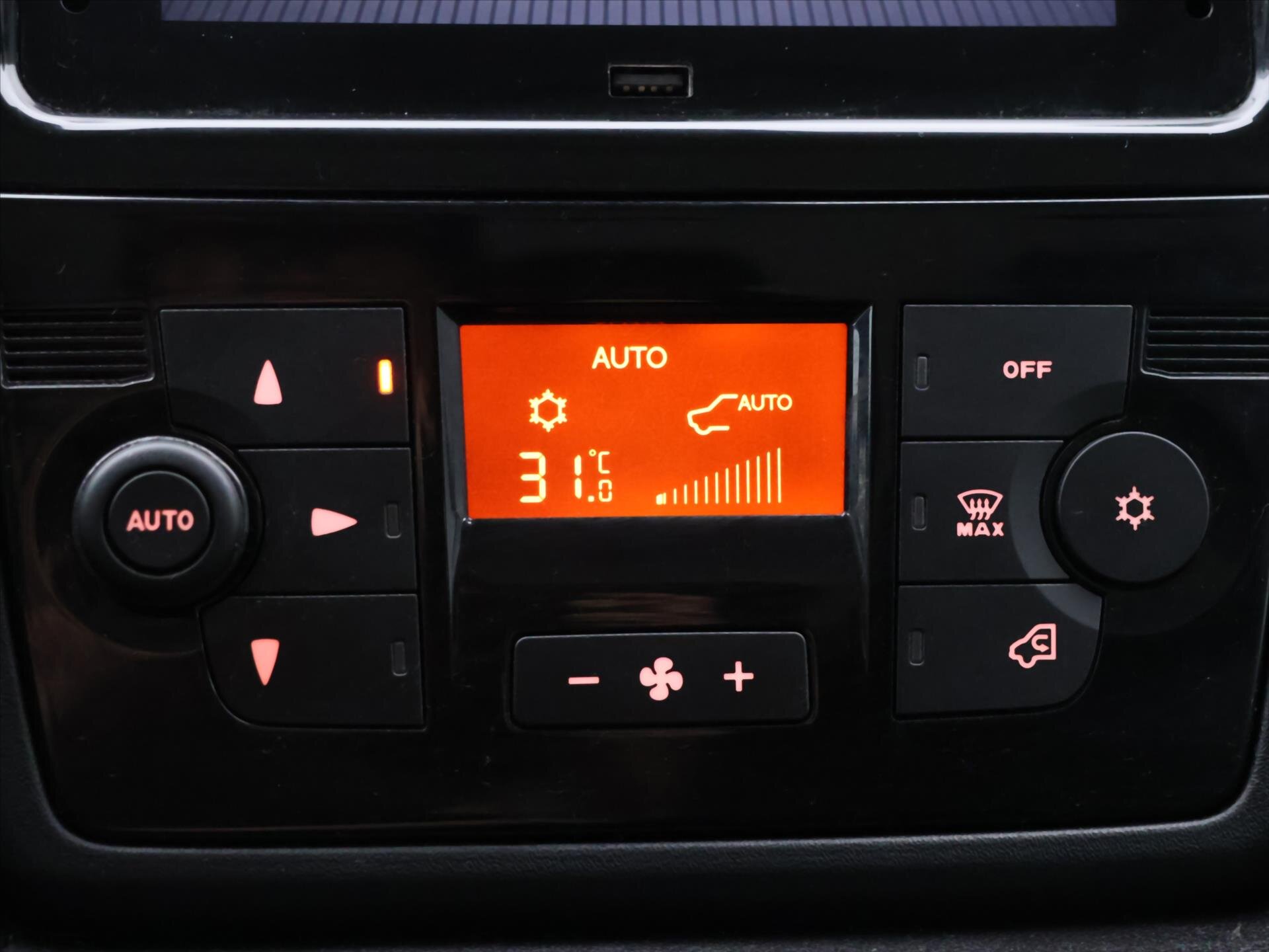 Citroën Jumper Skříň 2,2 l 103 kw