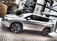 Mitsubishi Outlander 6