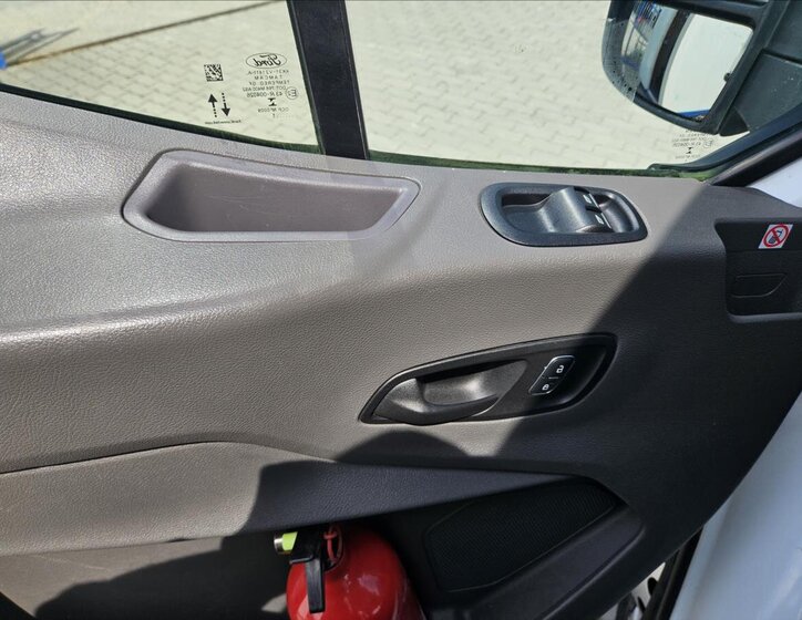 Ford Transit 7