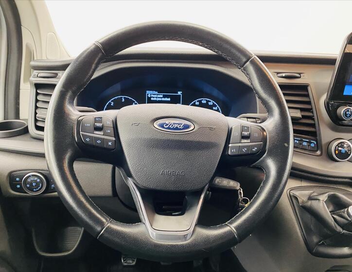 Ford Transit Custom 10