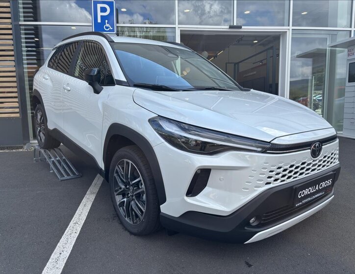 Toyota Corolla Cross SUV 1,8 l 103 kw