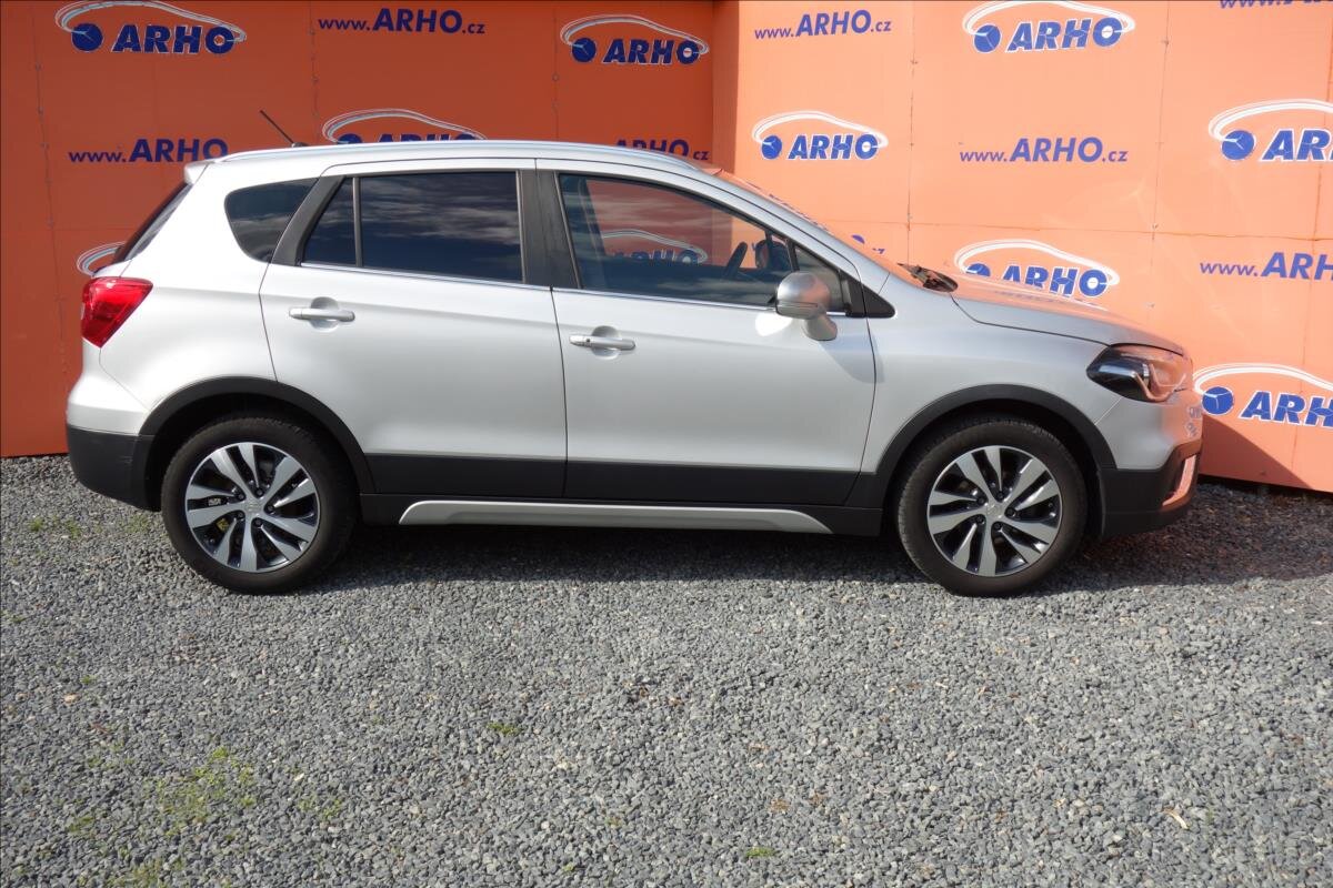 Suzuki S-Cross SUV 1,4 l 103 kw