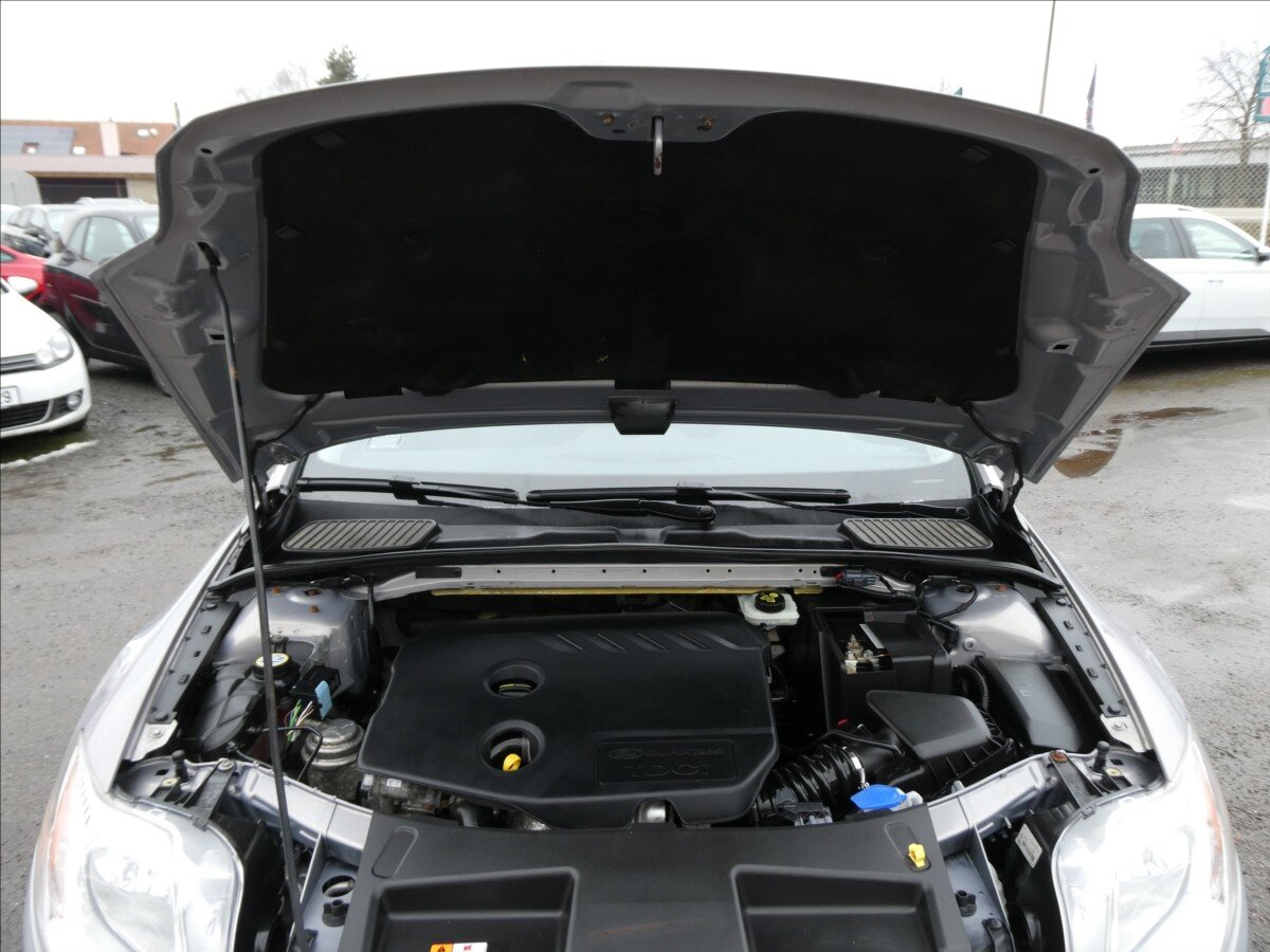 Ford Mondeo Kombi 1,6 l 85 kw