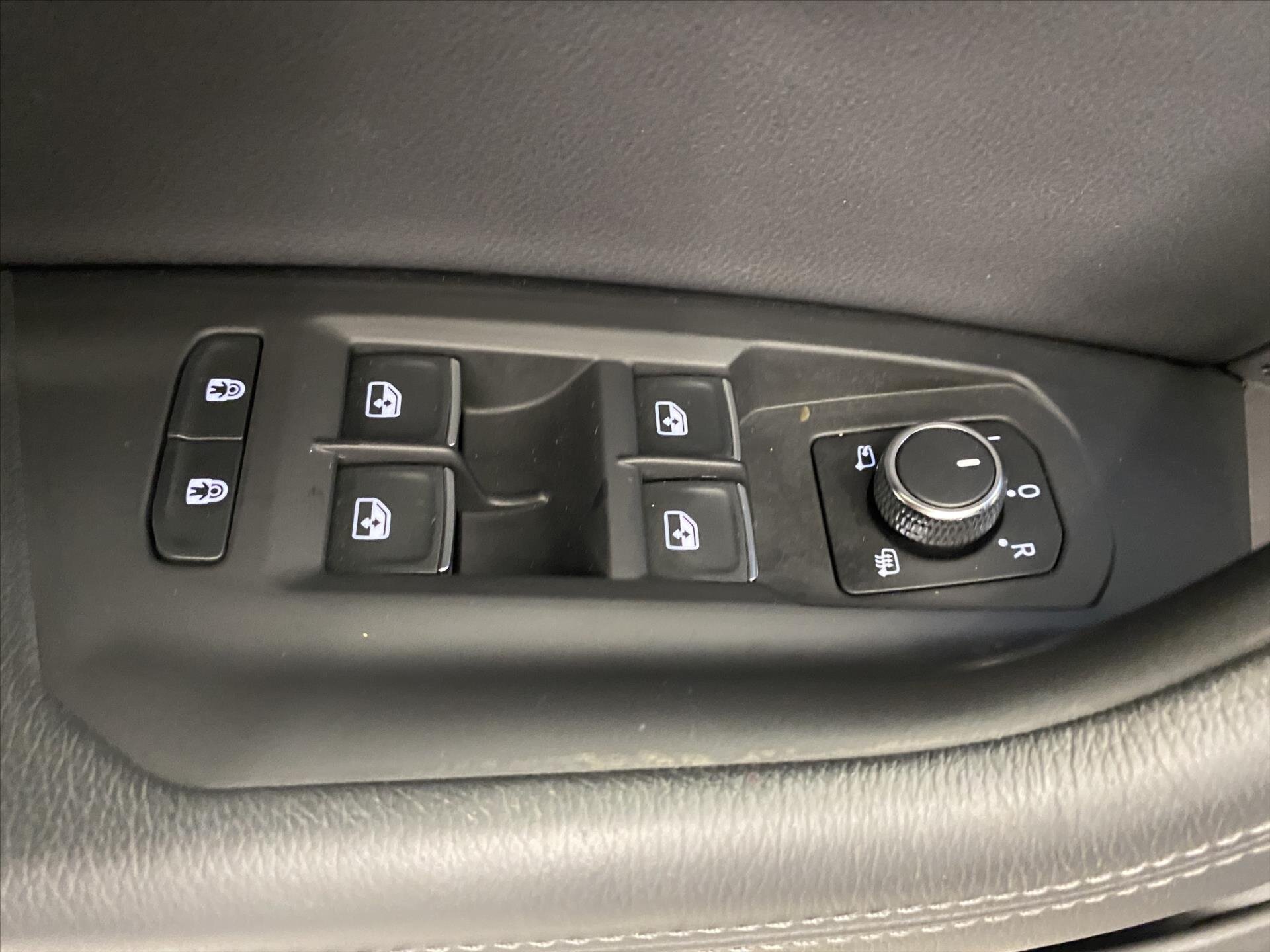 Volkswagen Touareg SUV 3,0 l 210 kw