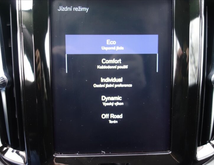 Volvo XC60 SUV / Terénní 2,0 l 110 kw