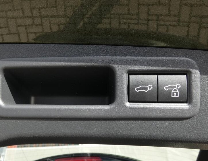 Lexus RX 350h SUV / Terénní 2,5 l 140 kw