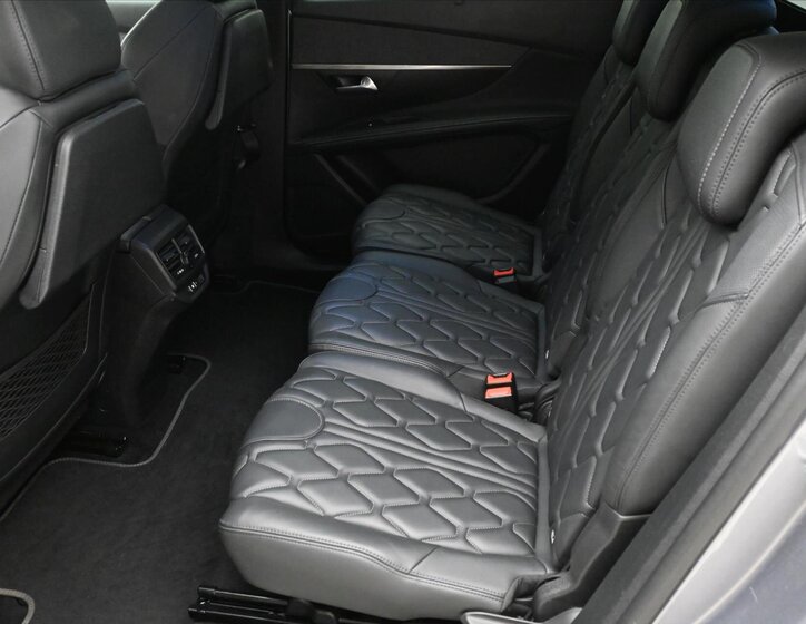 Peugeot 5008 SUV / Terénní 1,5 l 96 kw