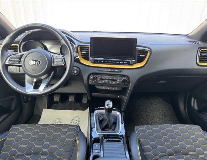 KIA XCeed 24