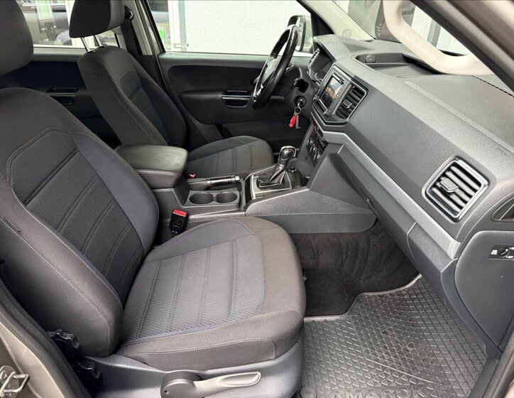 Volkswagen Amarok 12