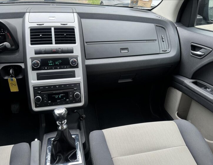 Dodge Journey MPV 2,0 l 103 kw