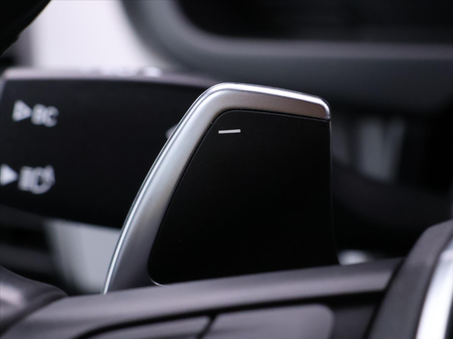 BMW X5 SUV / Terénní 3,0 l 230 kw