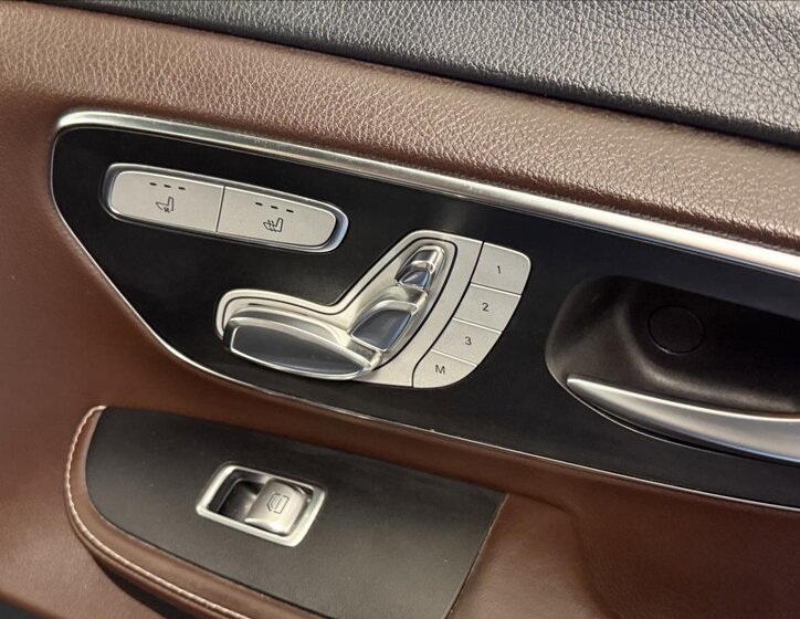 Mercedes-Benz Třídy V 15