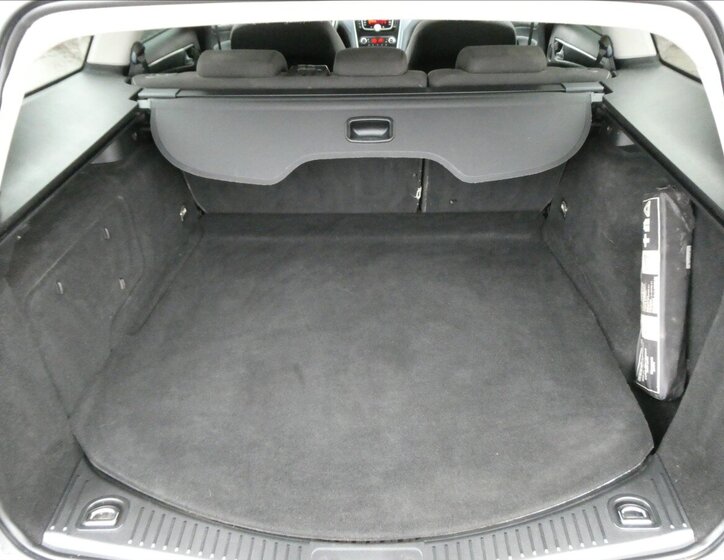 Ford Mondeo Kombi 1,6 l 85 kw