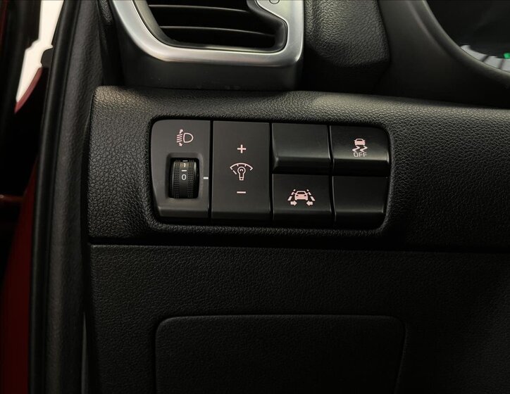 KIA Sportage SUV / Terénní 2,0 l 100 kw