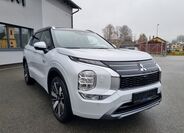 Mitsubishi Outlander 7