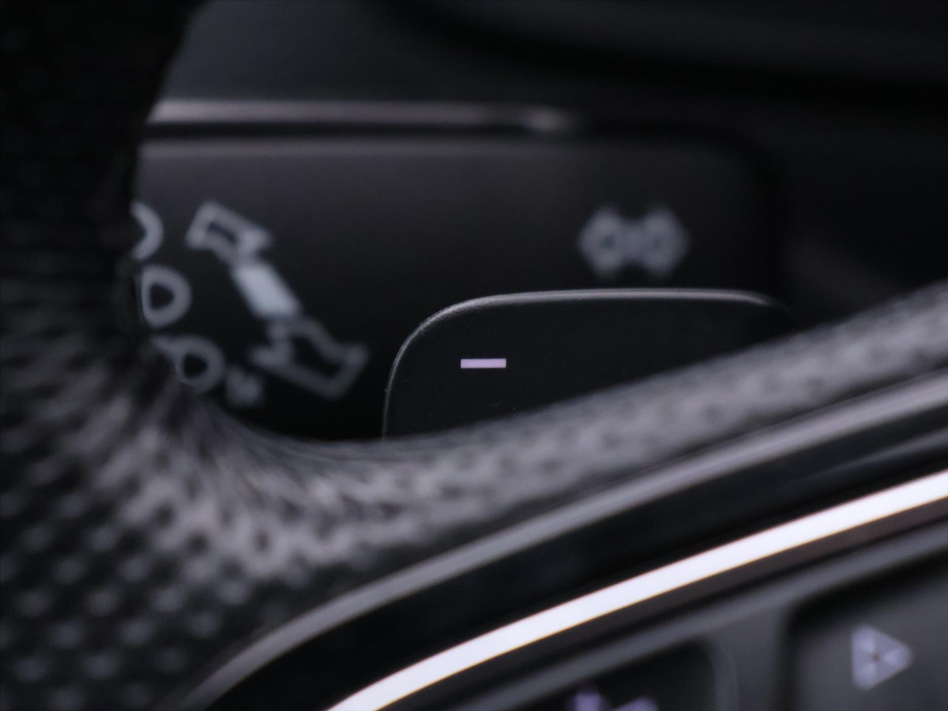 Škoda Karoq SUV / Terénní 2,0 l 110 kw