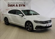 Volkswagen Passat Sedan 1,4 l 115 kw