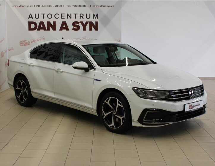 Volkswagen Passat Sedan 1,4 l 115 kw