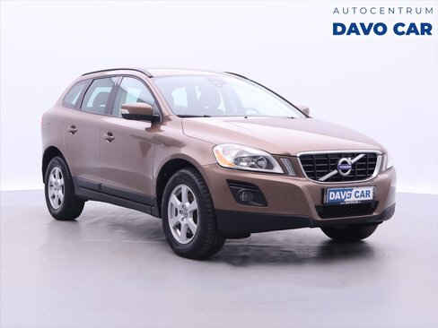 Volvo XC60 SUV / Terénní 5,2 l 151 kw
