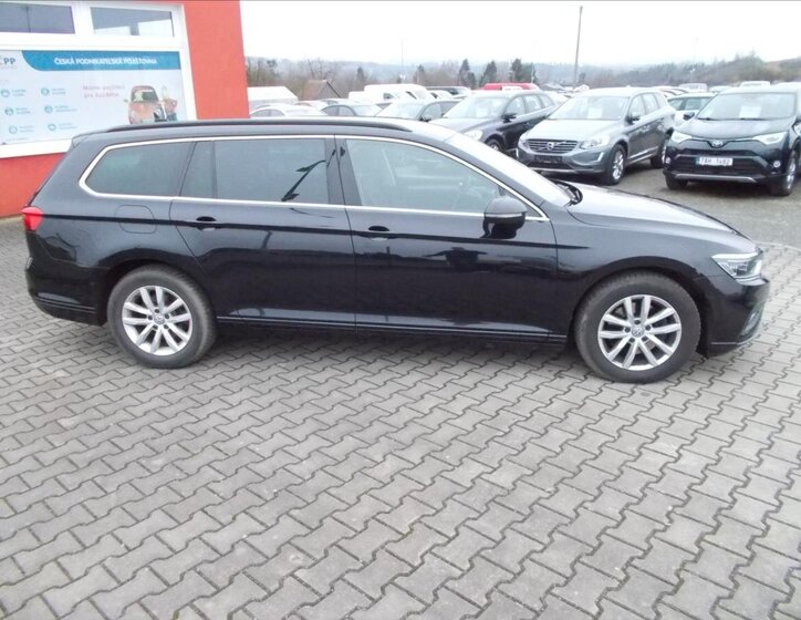 Volkswagen Passat Kombi 2,0 l 110 kw