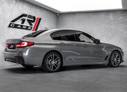 BMW Řada 5 Sedan / Limuzína 2,0 l 140 kw