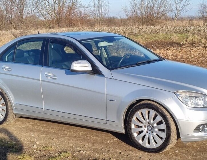 Mercedes-Benz Třídy C Sedan / Limuzína 0,0 165 kw