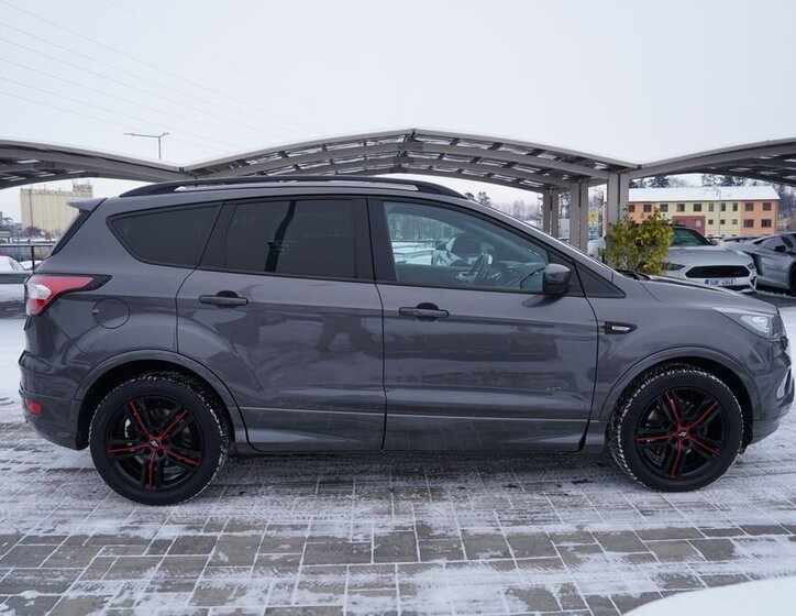 Ford Kuga SUV 2,0 l 132 kw