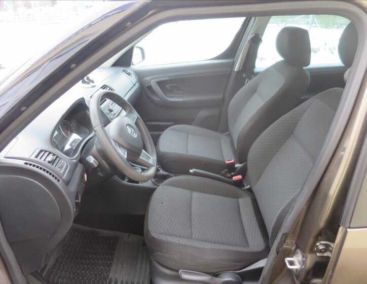 Škoda Roomster Hatchback 1,2 l 77 kw