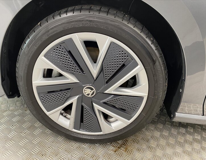 Škoda Superb Kombi 2,0 l 142 kw