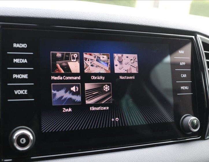 Škoda Karoq Kombi 1,6 l 85 kw