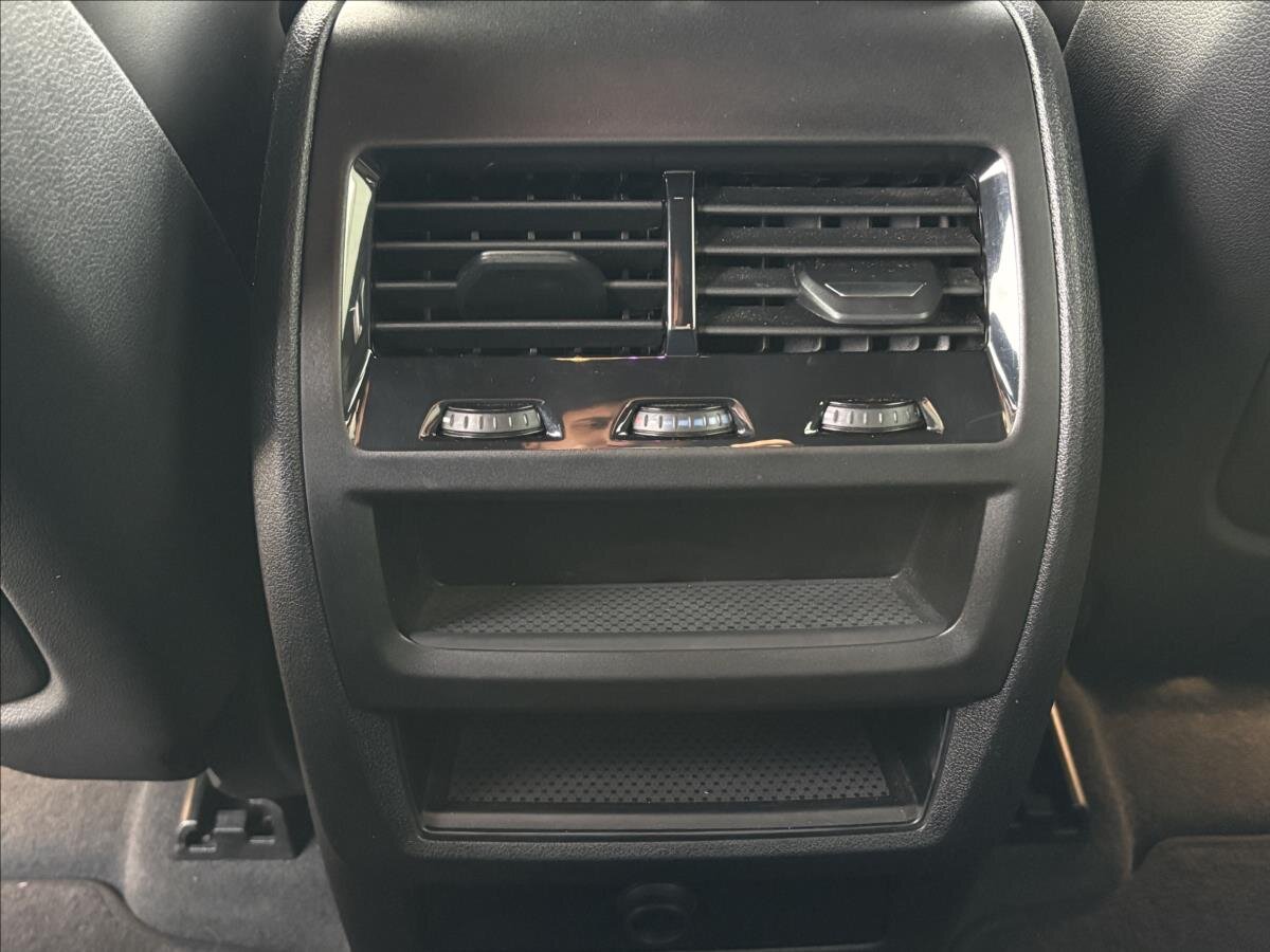 BMW X6 SUV 3,0 l 210 kw