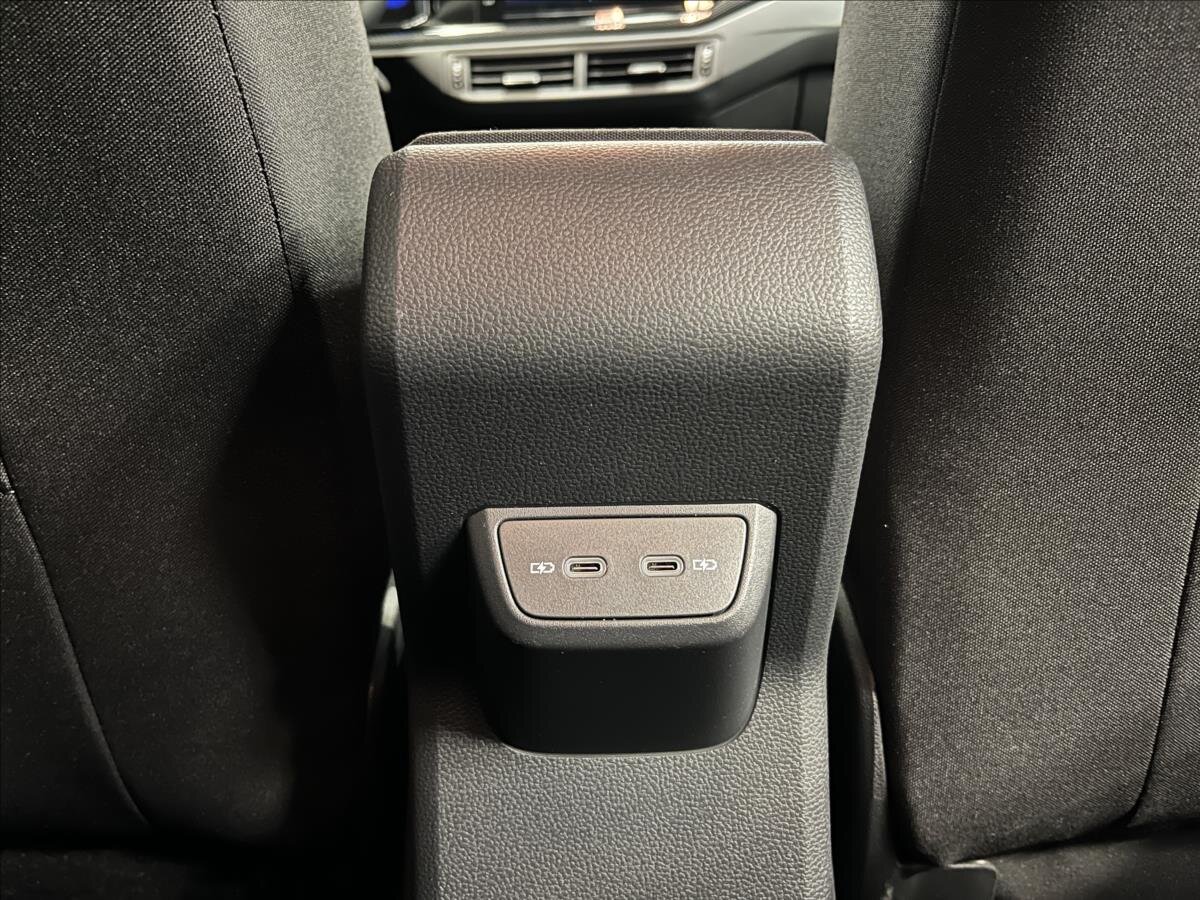 Volkswagen Polo Hatchback 999,0 85 kw