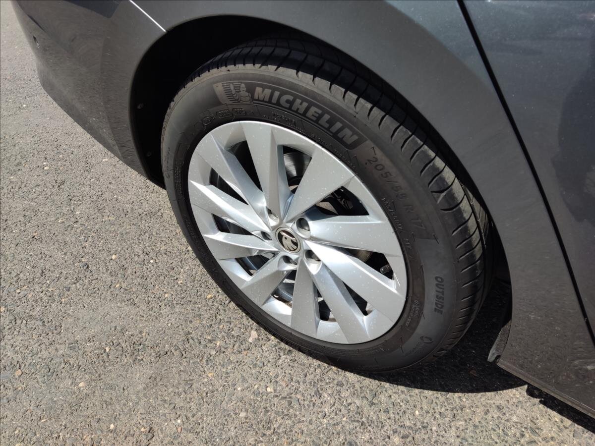 Škoda Octavia Liftback 1,5 l 110 kw