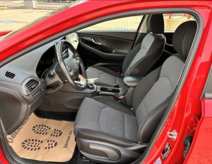 Hyundai i30 Hatchback 998,0 88 kw