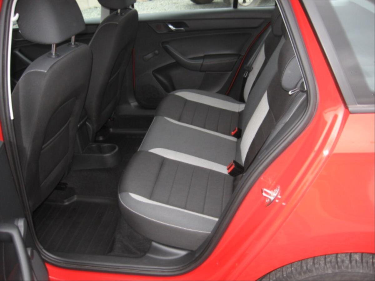 Škoda Rapid Hatchback 1,2 l 81 kw