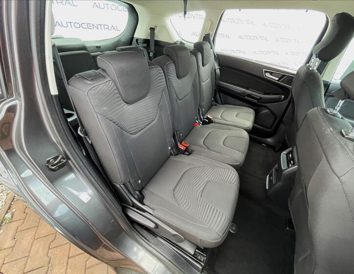 Ford S-MAX 26